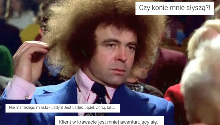 Mężczyzna w niebieskim garniturze i z burzą blond włosów, z dymkami z cytatami z polskich filmów.