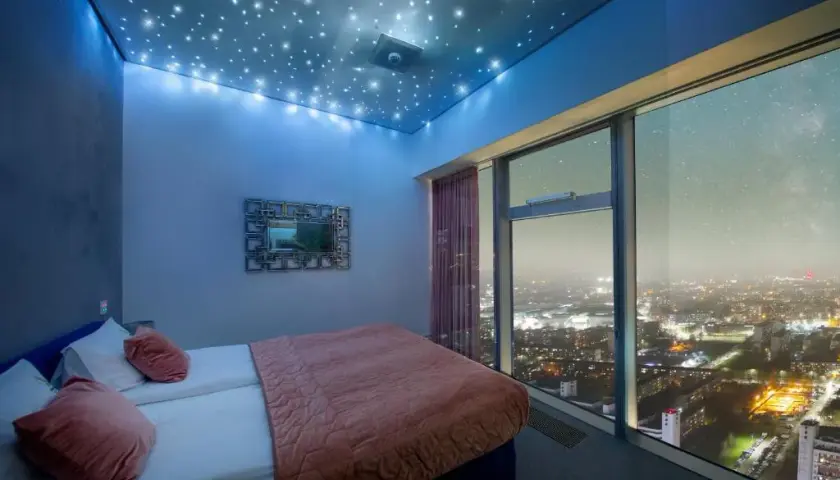 Ile kosztuje apartament w Sky Tower? Ceny, które zaskakują!