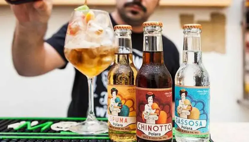 Chinotto napój: unikalny smak, który musisz spróbować w Polsce