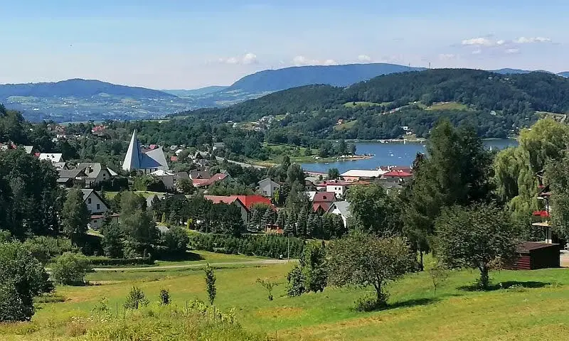 Gródek nad Dunajcem: Jakie góry widać? Pogórze, Beskidy i Tatry!