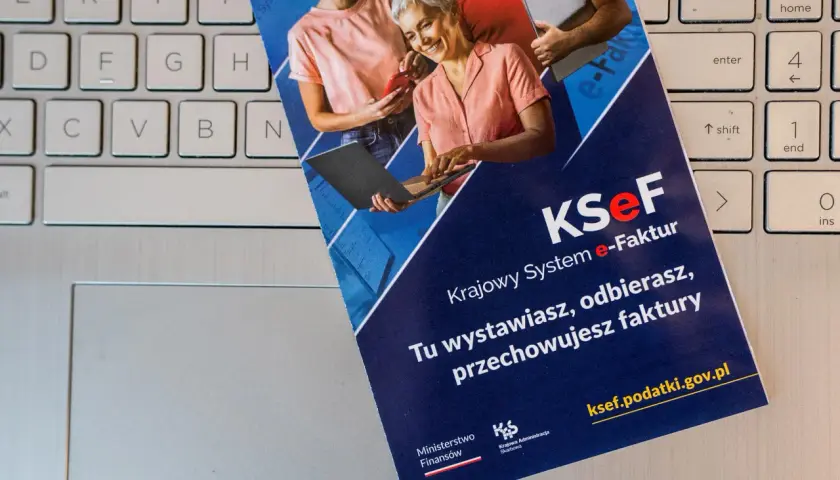 Krajowy System e-Faktur: tu wystawiasz, odbierasz i przechowujesz faktury. Dowiedz się, jak wystawić fakturę online.