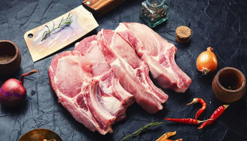 Ile czasu wędzić schab, aby uzyskać idealny smak i aromat?