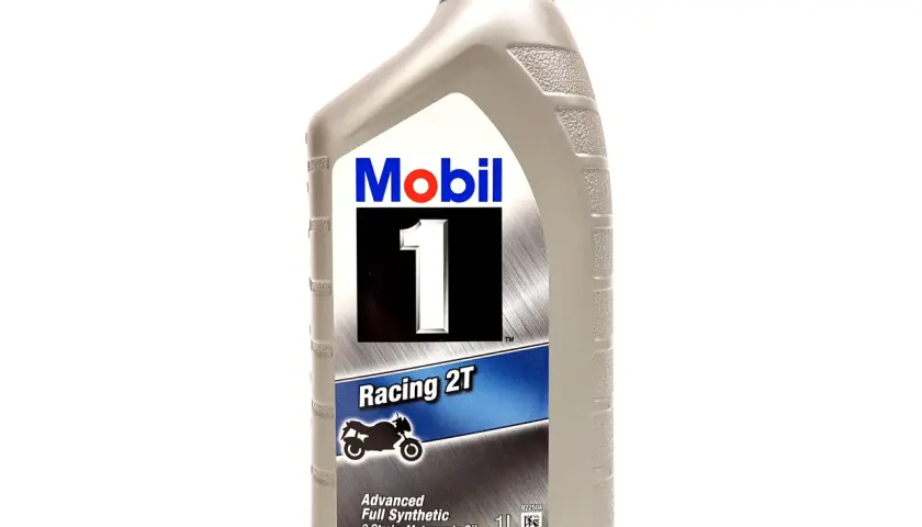 Motul 710 2T: Syntetyczny olej 2T co musisz wiedzieć przed zakupem?