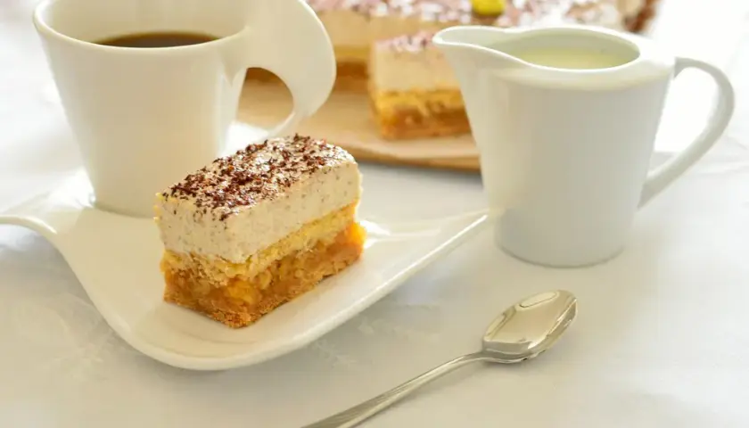 Pyszne ciasto niebo na talerzu przepis - jak zrobić krok po kroku w domu