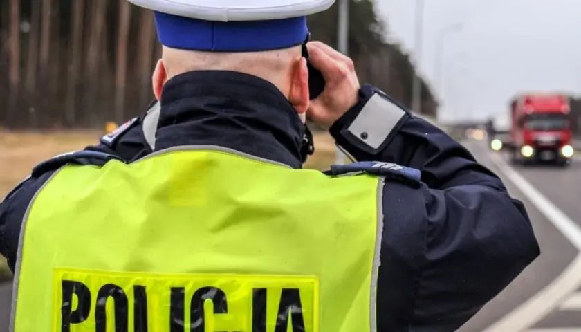 Zakaz wyprzedzania ciężarówek: Co zmieni się w 2026? Mandaty, wyjątki