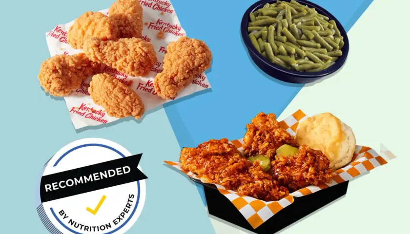 Kawałki smażonego kurczaka KFC, fasolka szparagowa i bułka.