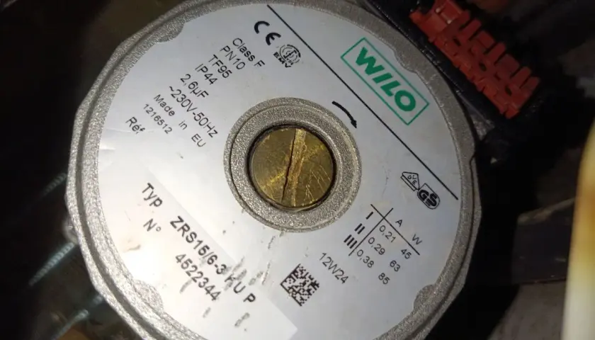 Pompa Wilo, model ZRS15/6-3 KUP, z oznaczeniami technicznymi: PN10, IP44, ~230V-50Hz, 12W24.