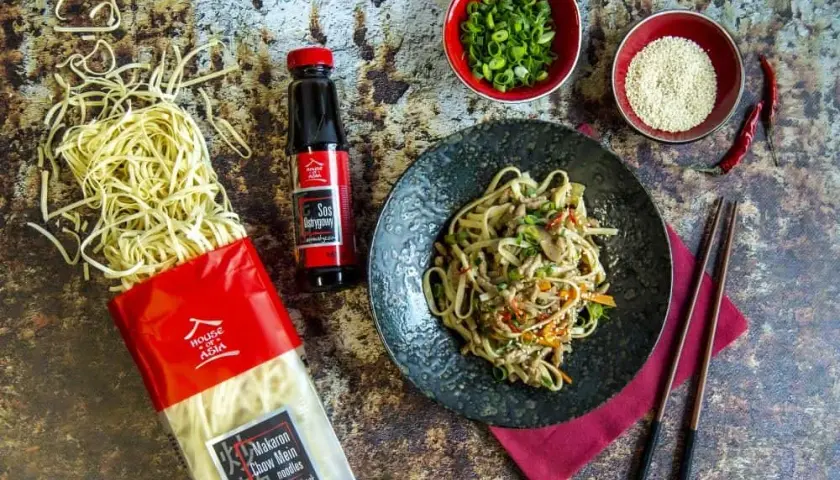 Jak zastąpić makaron chow mein? Sprawdzone alternatywy i porady