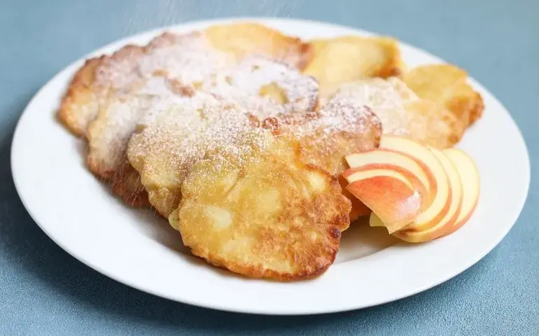 Kalorie placka z jabłkami: Zaskakująco niski lub wysoki rachunek?
