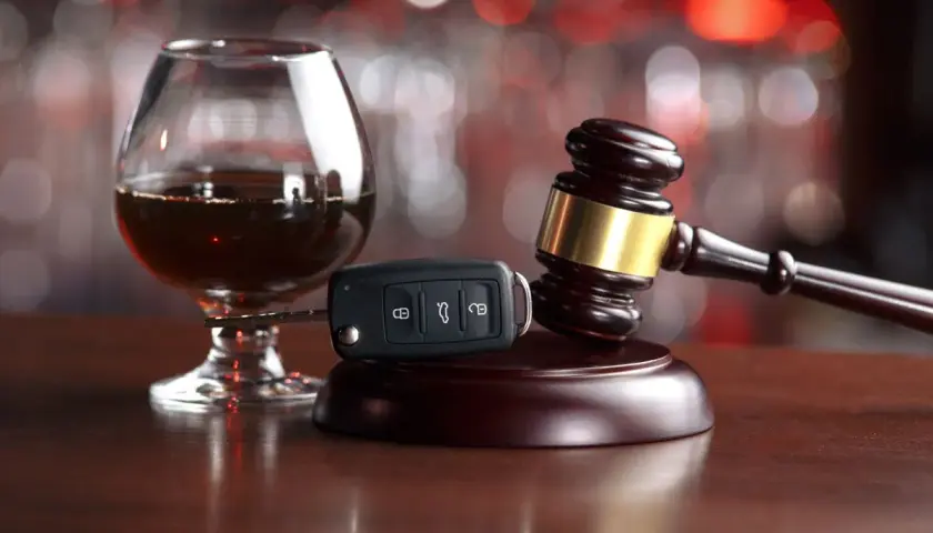 Jak sprawdzić poziom alkoholu bez alkomatu i uniknąć niebezpieczeństw