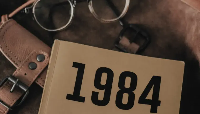 Kto jest autorem książki Rok 1984? Poznaj George'a Orwella i jego dzieło