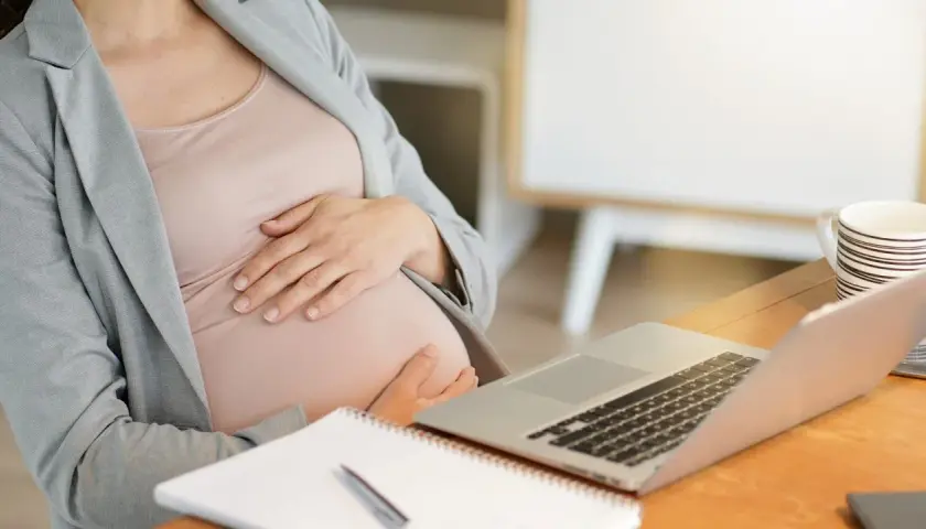Ciężarna na umowie zlecenie: ochrona, prawa i świadczenia ZUS
