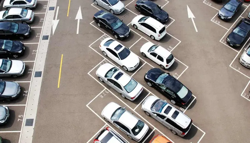 Jak bezpiecznie i tanio przewieźć auto z Austrii do Polski – praktyczne porady