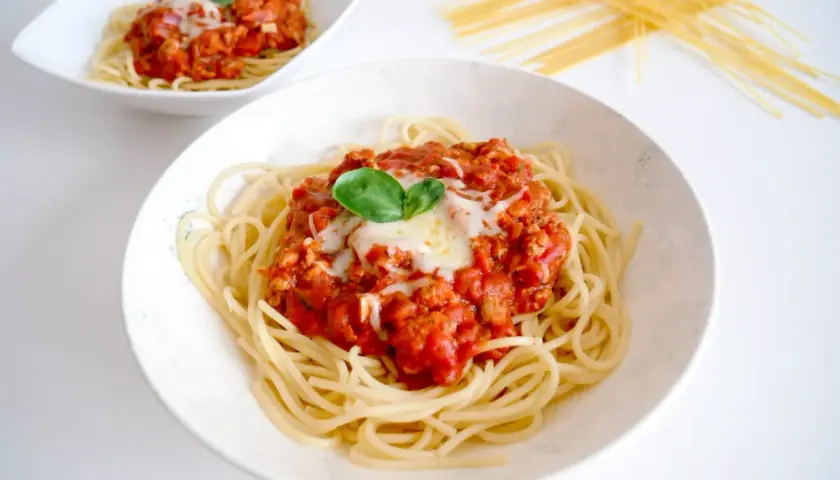 Jak przygotować dietetyczne spaghetti bez wyrzeczeń: przepis i kalorie
