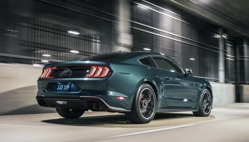 Niesamowite detale stylistyczne: jak wygląda Ford Mustang na żywo