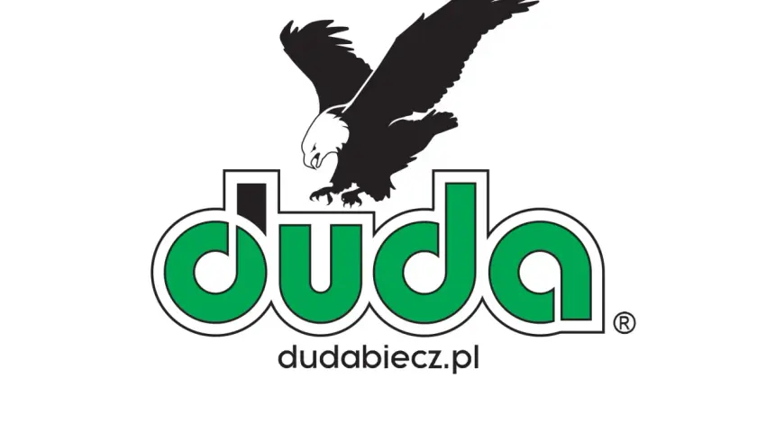 Logo zakładu galanterii drzewnej Duda: orzeł nad zielonym napisem "duda" i adresem dudabiecz.pl.