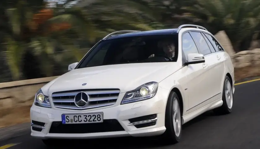 Mercedes C klasa W204 - jakie silniki wybrać, aby uniknąć problemów?
