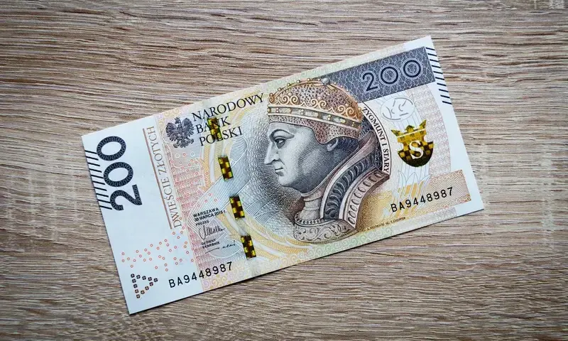 Zarabiasz 2730 brutto - poznaj dokładną kwotę netto na każdej umowie
