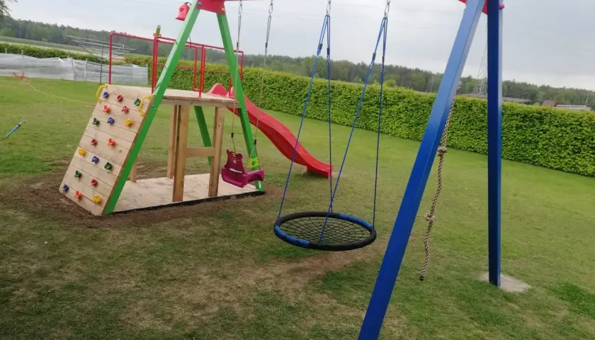 Ile kosztuje plac zabaw? Zaskakujące ceny i ukryte wydatki