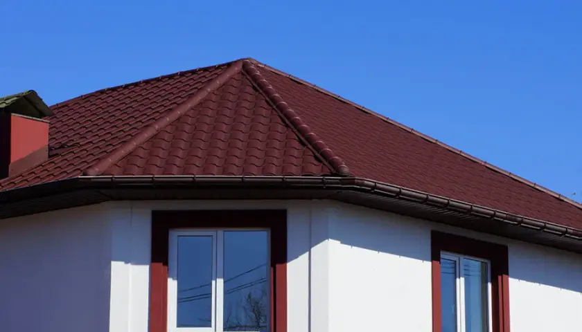 Bordowa dachówka jaka elewacja - idealne połączenia kolorystyczne i materiały