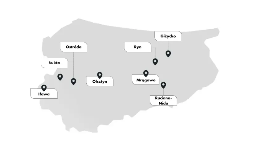 Mapa z zaznaczonymi miastami: Ostróda, Łukta, Iława, Olsztyn, Ryn, Giżycko, Mrągowo, Ruciane-Nida. Idealne miejsca, gdzie na Mazury na jeden dzień.
