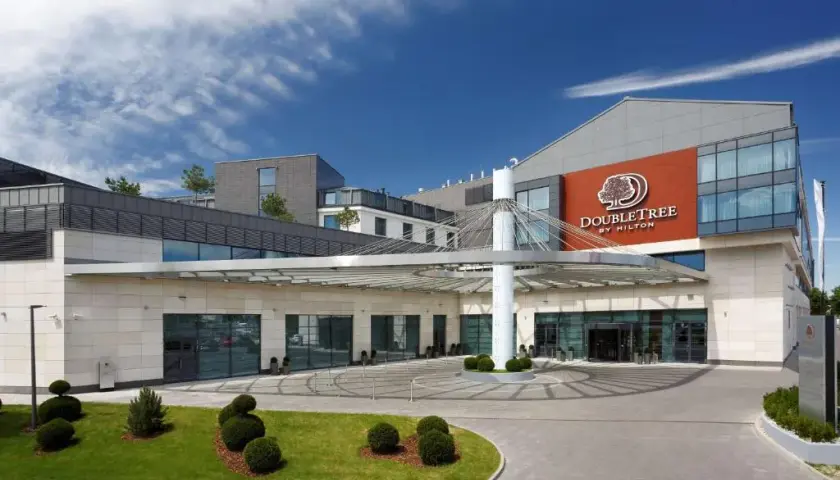 Ile jest hoteli Hilton w Polsce? Odkryj ich lokalizacje i usługi