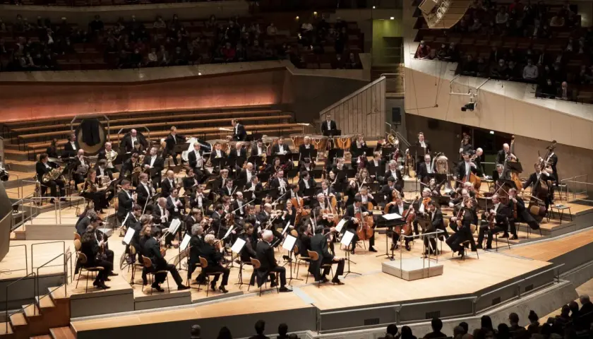 Skład filharmonii berlińskiej: poznaj muzyków i ich osiągnięcia