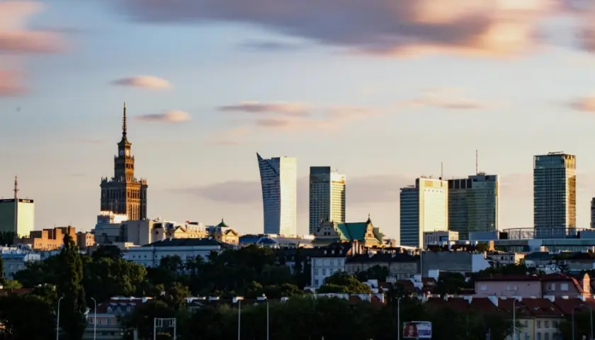 Czy ceny za wirtualne biura w Warszawie w 2025 roku są wysokie? Odpowiedź może zaskakiwać!