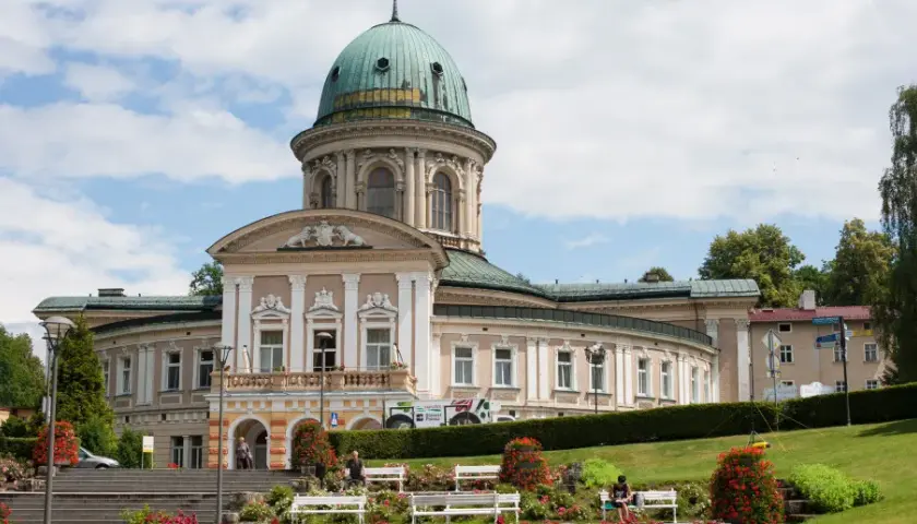 Jak sprawdzić termin sanatorium NFZ i uniknąć długiego czekania