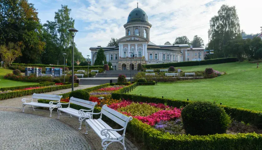 Kto jedzie do sanatorium Lądek-Zdrój? Sprawdź wymagania i proces