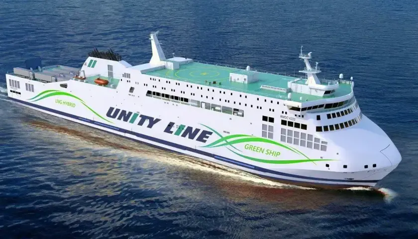 Nowy, ekologiczny prom Unity Line "Green Ship" płynie po morzu, gotowy do rejsu z Polski na Gotlandię.