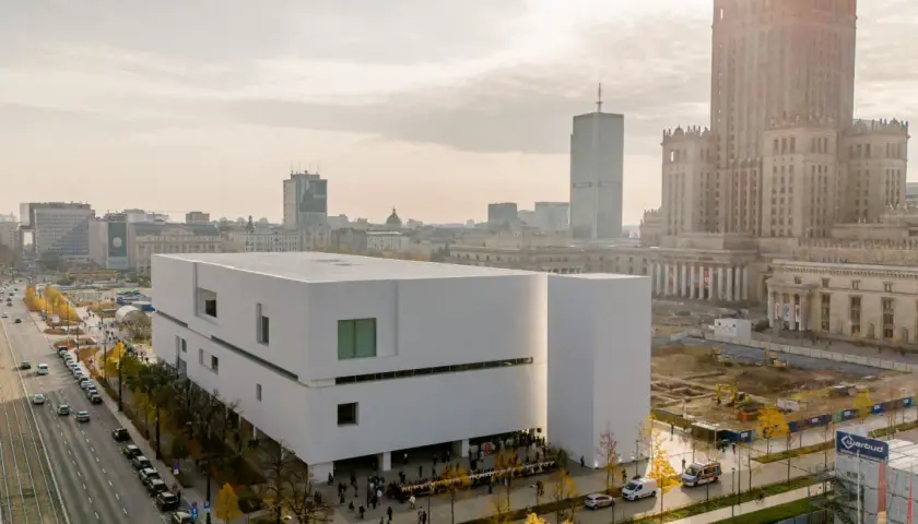 Nowe muzeum sztuki nowoczesnej w Warszawie - co warto wiedzieć?