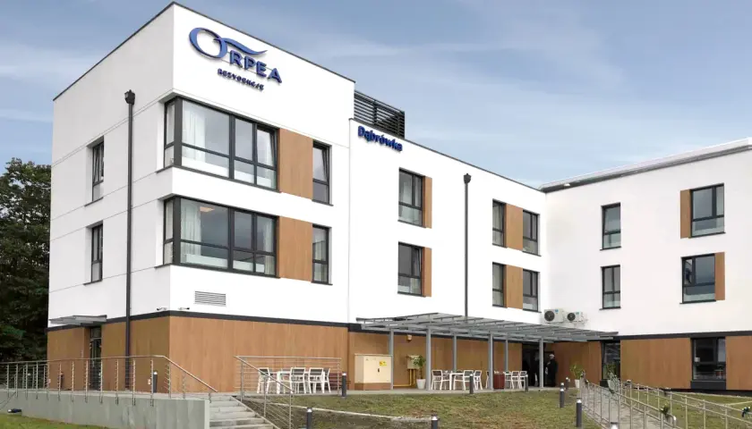 Rezydencja Dąbrówka Czeremchowa 40F: Odkryj Idealny Dom Opieki