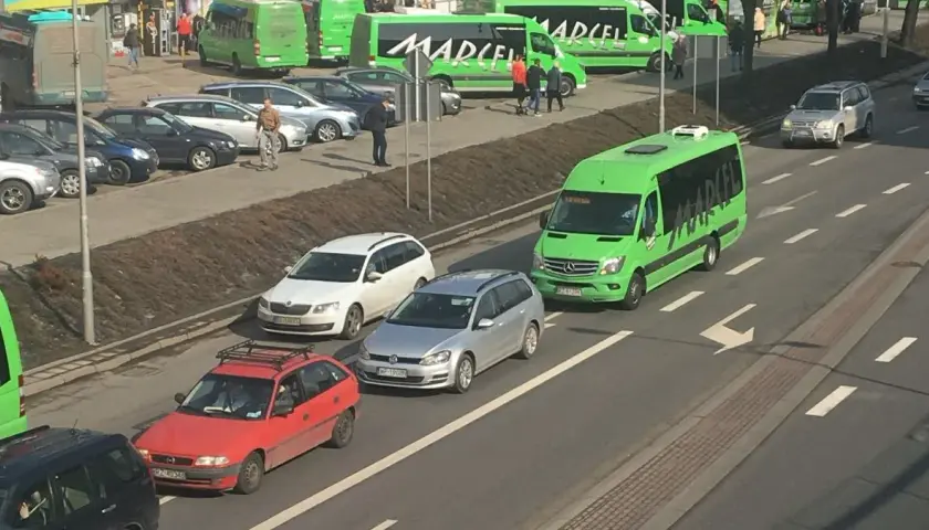Rzeszów Marcel: Odjazdy, stanowiska, bilety uniknij błędów!