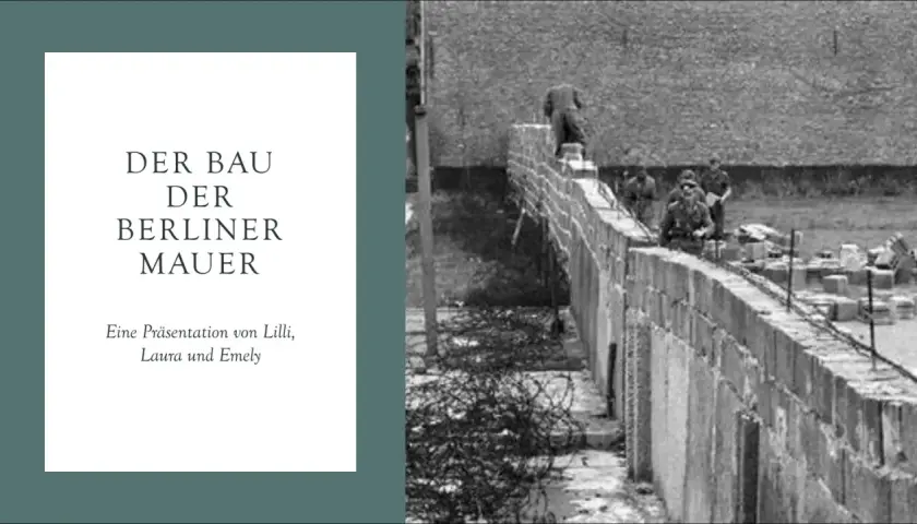 Schwarz-Weiß-Foto: Bau der Berliner Mauer mit Soldaten und Ziegelsteinen.