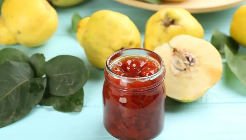 Dżem z pigwy i jabłek: przepis krok po kroku na jesienny smak!