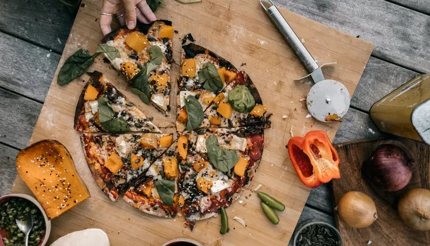  Ile kalorii ma pizza 32 cm? Sprawdź ile kcal ma cała pizza!