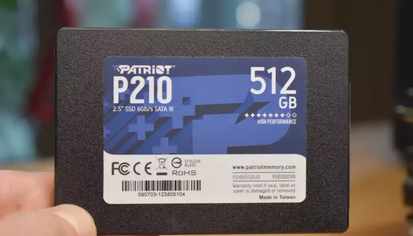 Dysk SSD Patriot P210 512GB. Czy warto wymieniać dysk HDD na SSD w PS4? Szybkość ładowania gier wzrośnie.