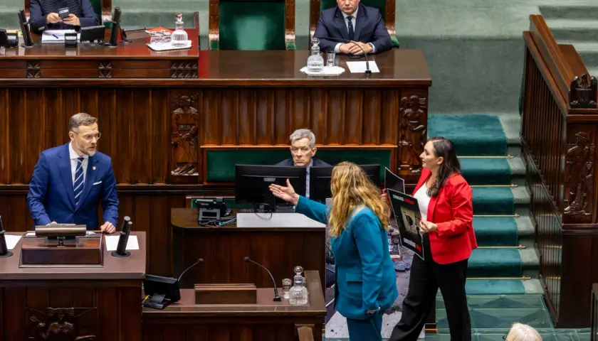 Posłowie debatują nad szczegółami projektu ustawy o "teście na Polaka" autorstwa posłów PiS.