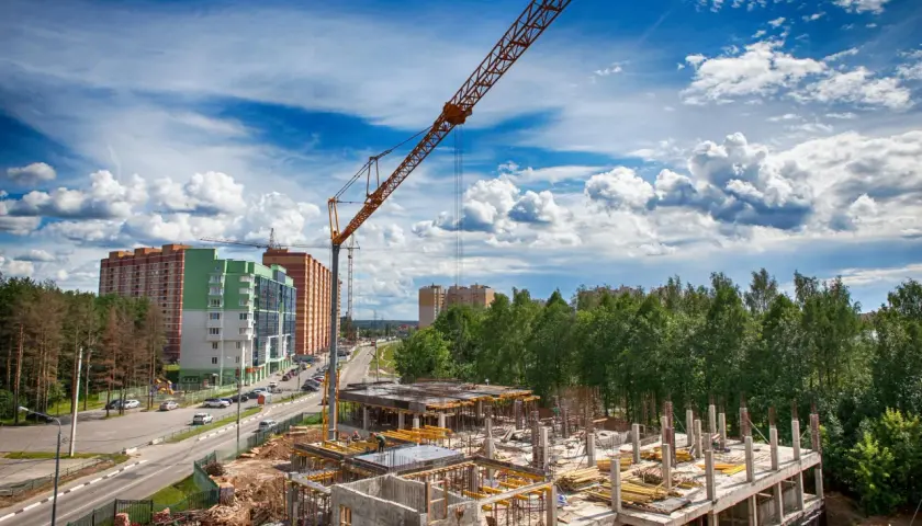Zakup mieszkania od dewelopera: Bezpieczny przewodnik z DFG 2026