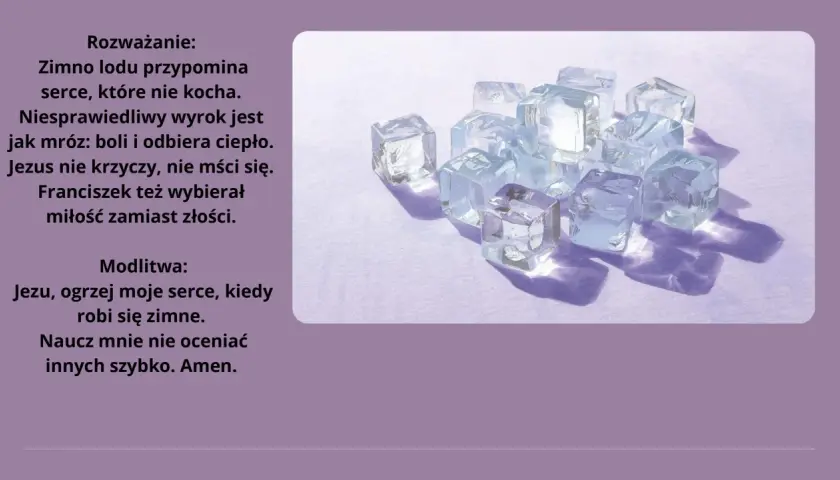 Kwadratowe kostki lodu na jasnym tle, obok tekst w języku polskim.