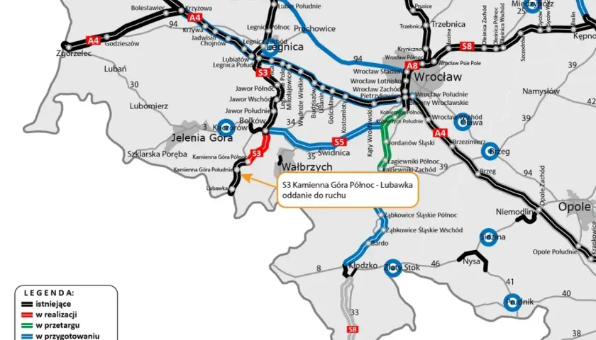 Mapa drogowa Dolnego Śląska z zaznaczonymi drogami krajowymi i autostradami. Winieta węgry pokazuje fragment S3 Kamienna Góra Północ - Lubawka oddanie do ruchu.