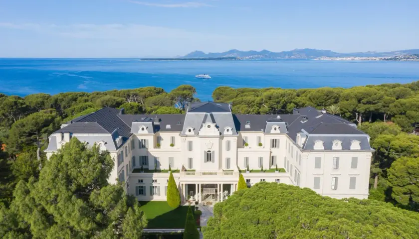 Hôtel du Cap-Eden-Roc : Luxe, Histoire & Célébrités Côte d'Azur