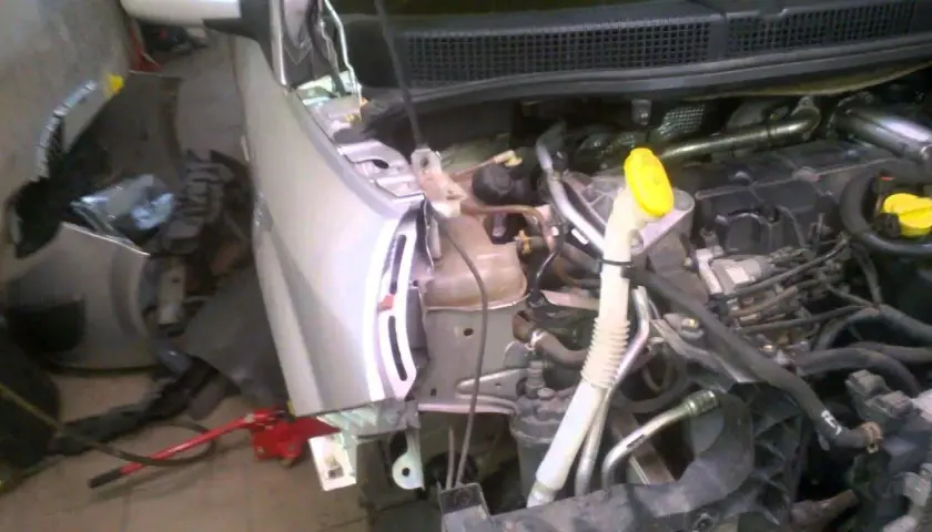 Jak wyjąć alternator Renault Scenic - uniknij kosztownych błędów