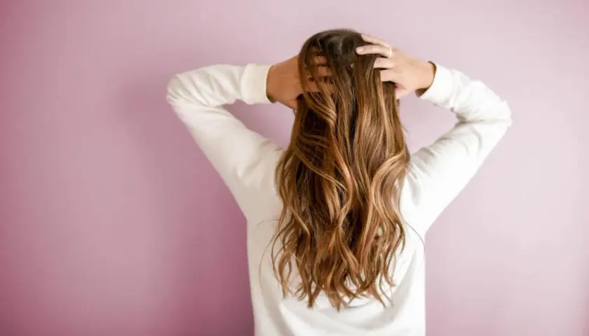 Cuándo cortar el pelo para que crezca fuerte y abundante de verdad
