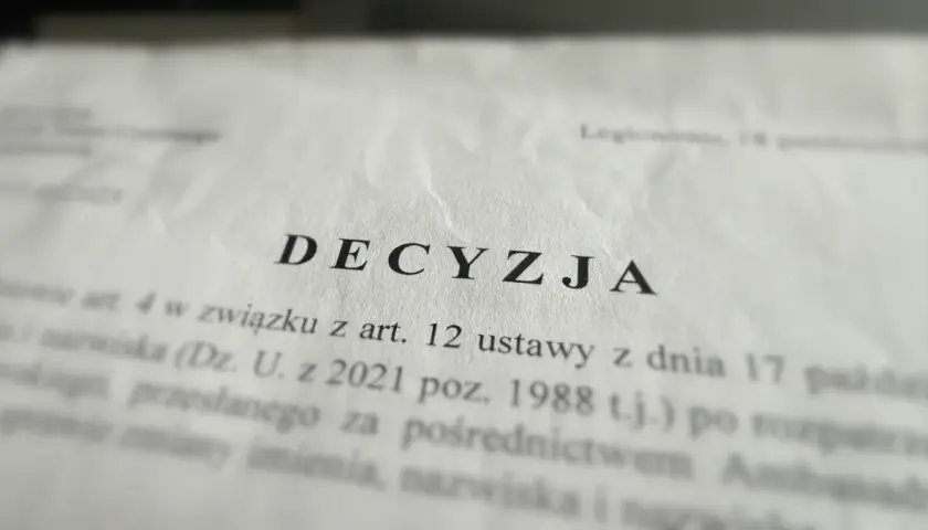 Ustawa po angielsku: Co oznacza i jak jest używana w prawie?