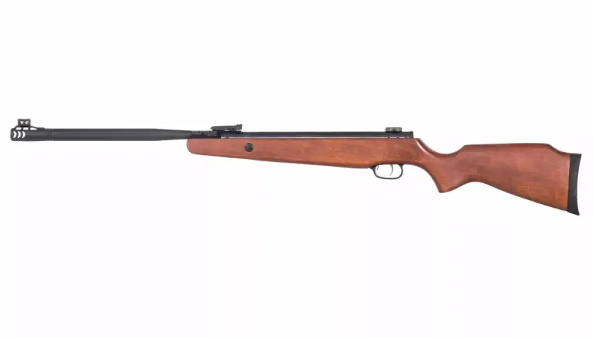 Carabine à air comprimé en bois, modèle 4.5 ou 5.5, avec canon noir et crosse ergonomique.