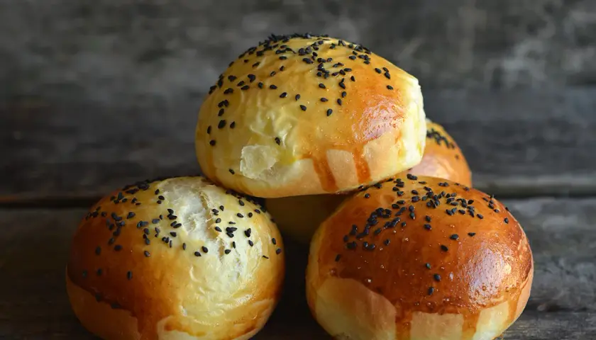 Bułki do hamburgerów pysznie czy przepysznie – odkryj różnice w smaku
