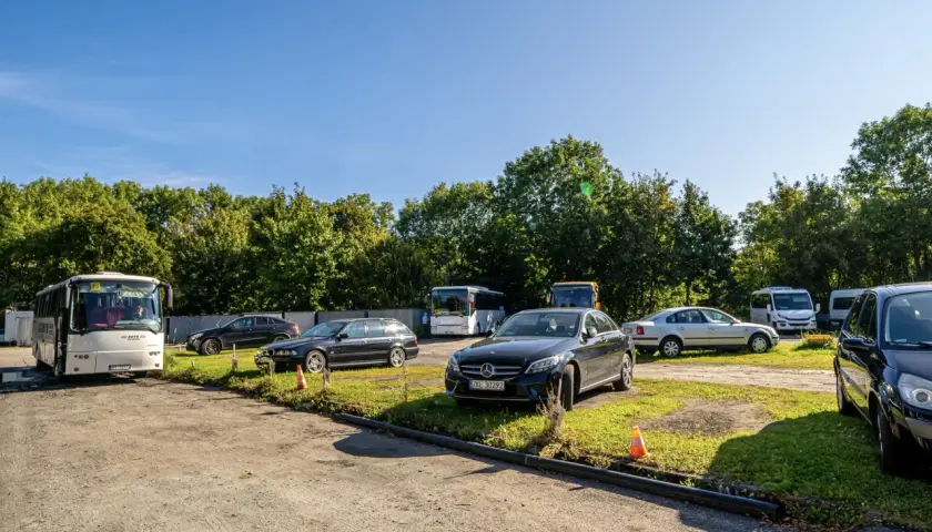 Gdzie zaparkować samochód w Kołobrzegu - uniknij problemów z parkowaniem