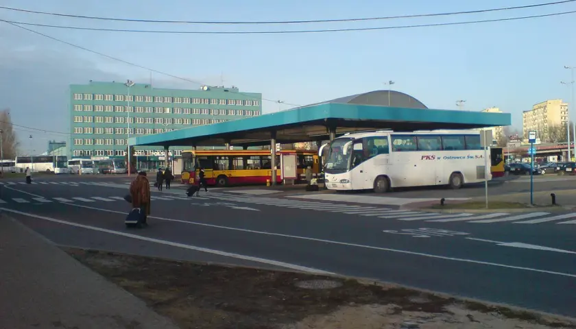 Przystanek autobusowy Henryszew: Gdzie jest i jak dojechać z Łodzi?